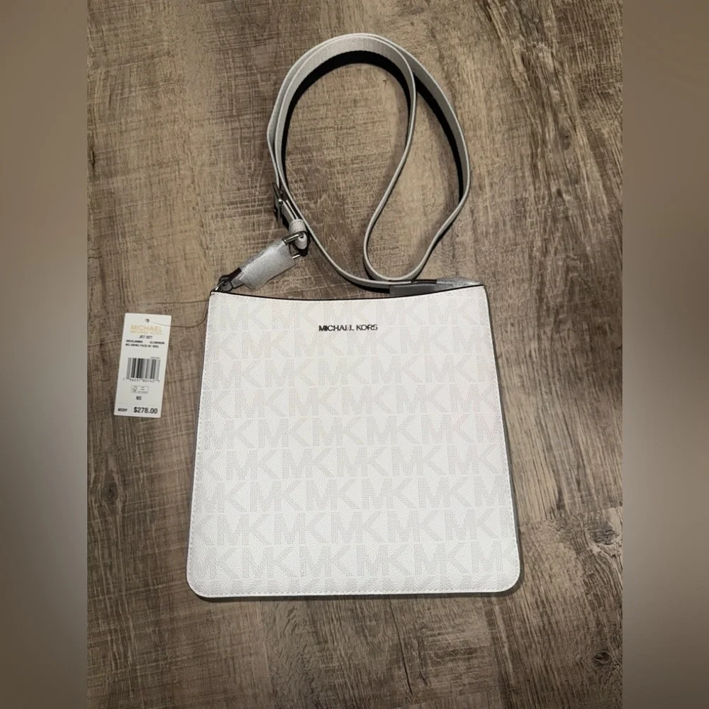 NWT Michael Kors Jet Set Medium Swing Pack Webbed Crossbody Strap color Aluminum - Picture 1 of 6